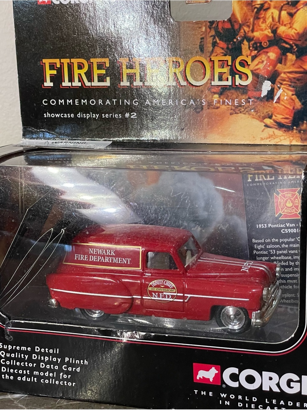 Corgi Fire Heroes Newark F.D. Pontiac Van NIB
